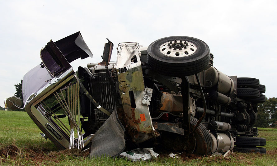 brooklyn truck accident lawyer hire